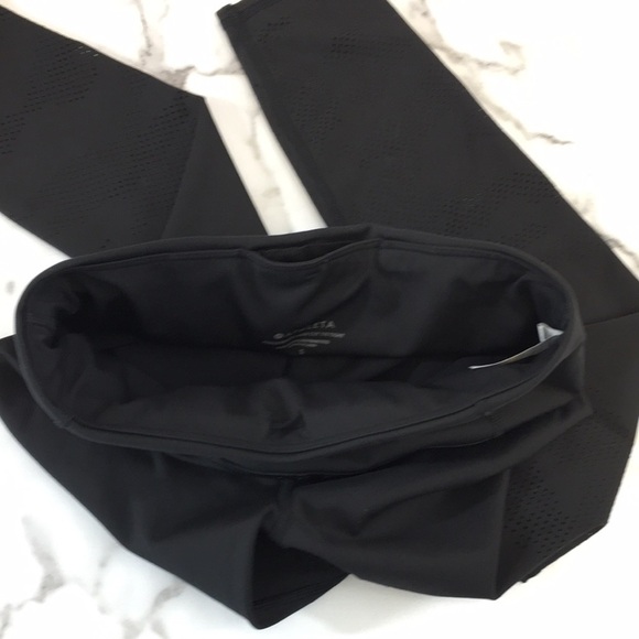 Athleta Leggings Womens Small Black Laser Cut‎ Persistence 7/8 Tight Athletic - Picture 13 of 15